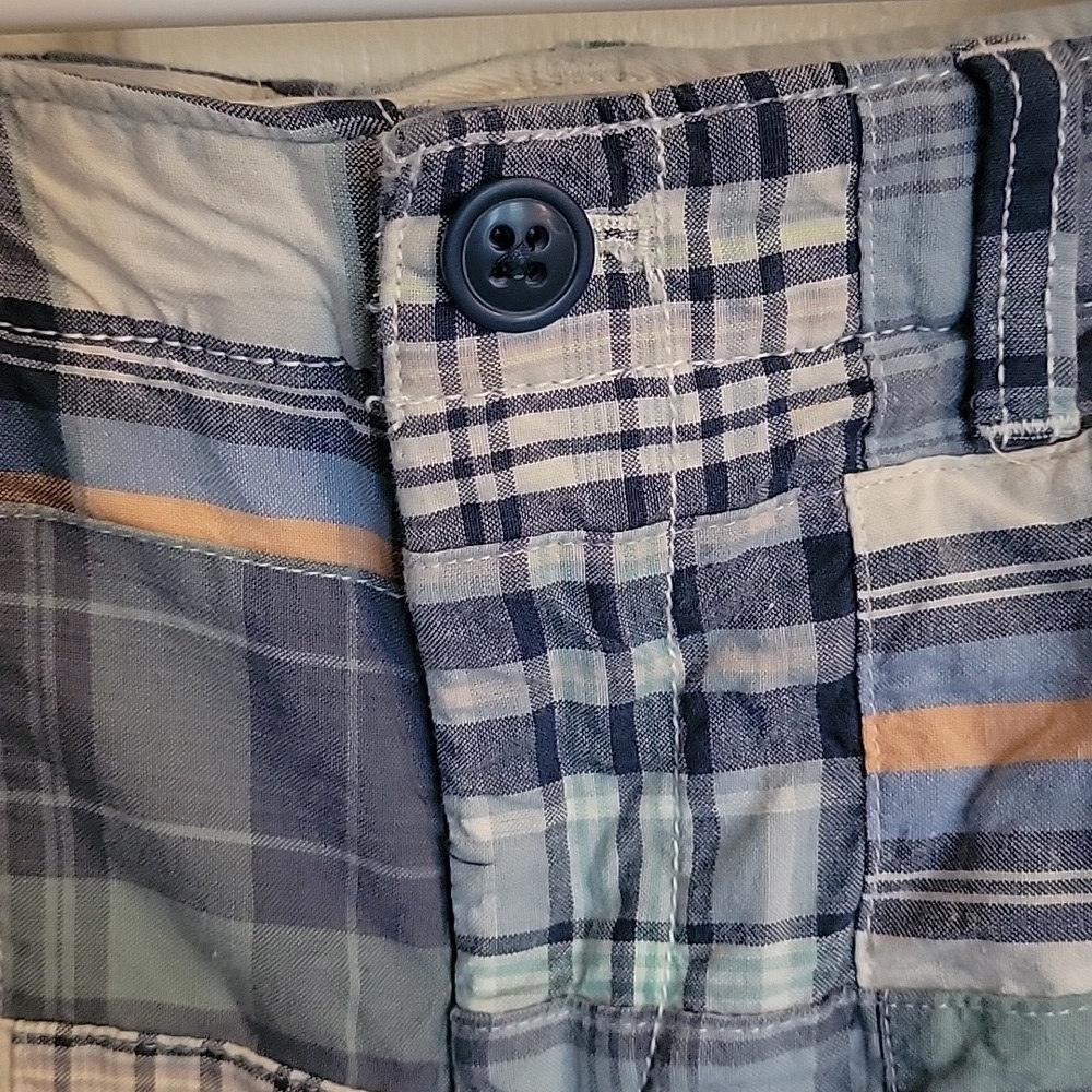 Gap Kids, boys plaid shorts, size 8. Blue, green, orange and white. - Picture 4 of 8